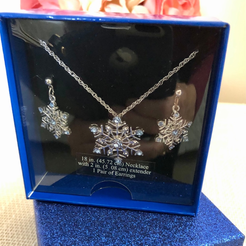 Snowflake Necklace and matching earrings
